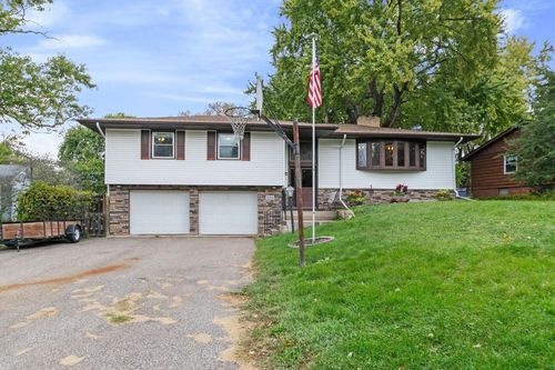 10004 Maple Cir, Bloomington, MN, 55431-2870 | Card Image