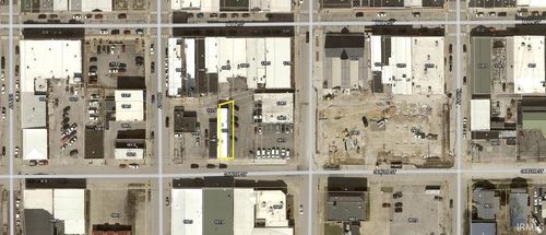 208 E South St, Washington, IN, 47501-3222 | Card Image