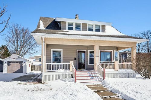 426 E Pleasant Street, Oconomowoc, WI, 53066 | Card Image