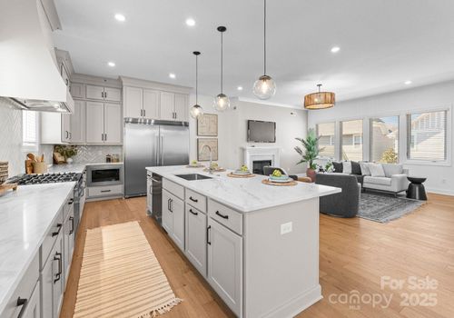 4207 Walker Rd, Charlotte, NC, 28211-1519 | Card Image