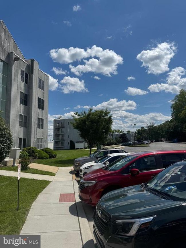 APT-7 - 5215 Le Parc Dr, Condo with 2 bedrooms, 2 bathrooms and null parking in WILMINGTON DE | Image 4