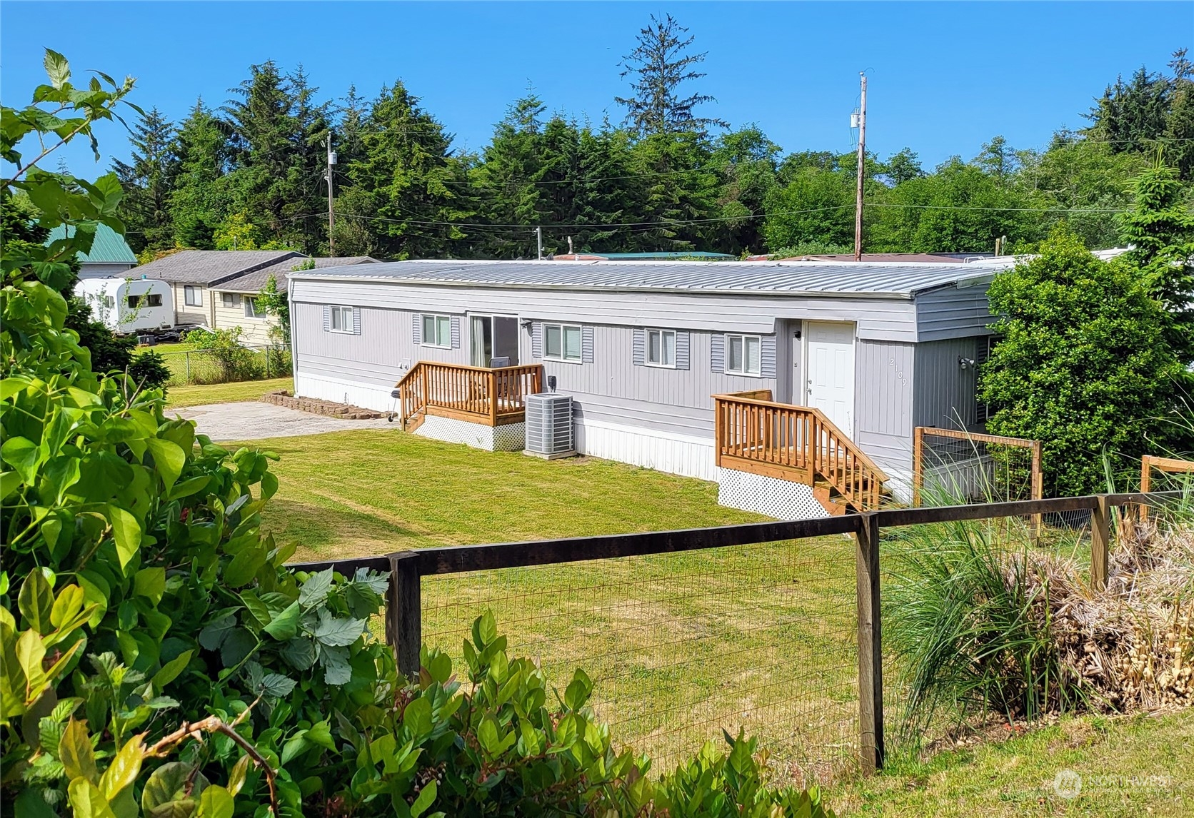 2109 S Montesano Street, For Sale in Westport Zoocasa