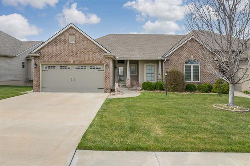 4504 Stonebridge Dr W, Saint Joseph, MO, 64505-8306 | Card Image