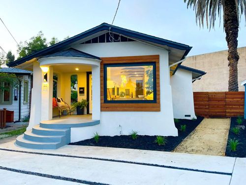 22 Murdock Ct, Oakland, CA, 94605-1627 | Card Image