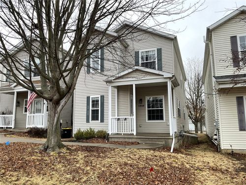 2808 Irving Ave, Iowa City, IA, 52246-4152 | Card Image