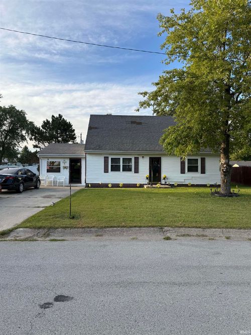 2158 S Fairfield Dr, Marion, IN, 46953-1273 | Card Image