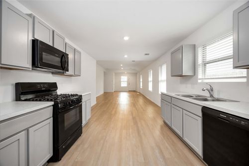 3651 Solanum Dr, Conroe, TX, 77301-2483 | Card Image