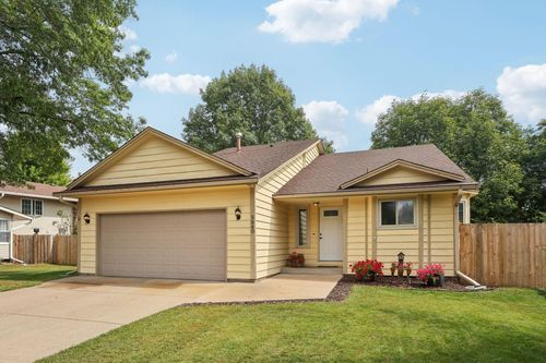 5860 Hodgson Rd, Shoreview, MN, 55126-4739 | Card Image