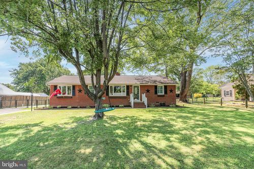 607 Culpeper St, FREDERICKSBURG, VA, 22405-3320 | Card Image