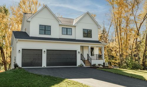 1562 Mcclung Dr, Arden Hills, MN, 55112-1950 | Card Image