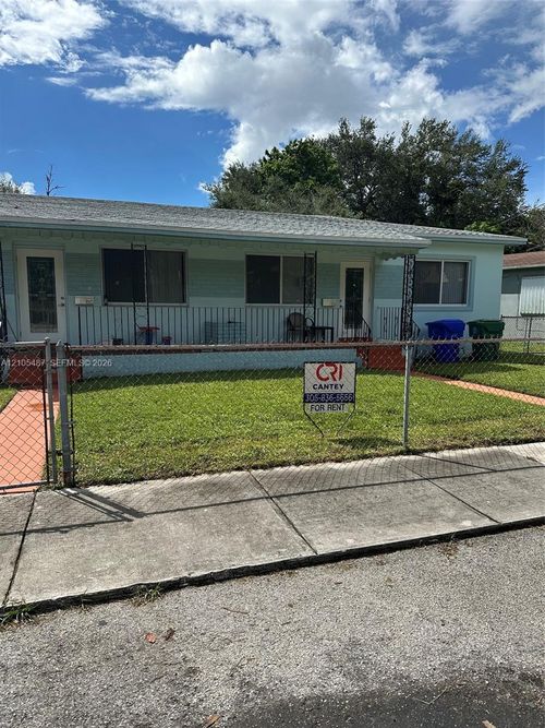 812-810 Nw 61st St, Miami, FL, 33127-1042 | Card Image
