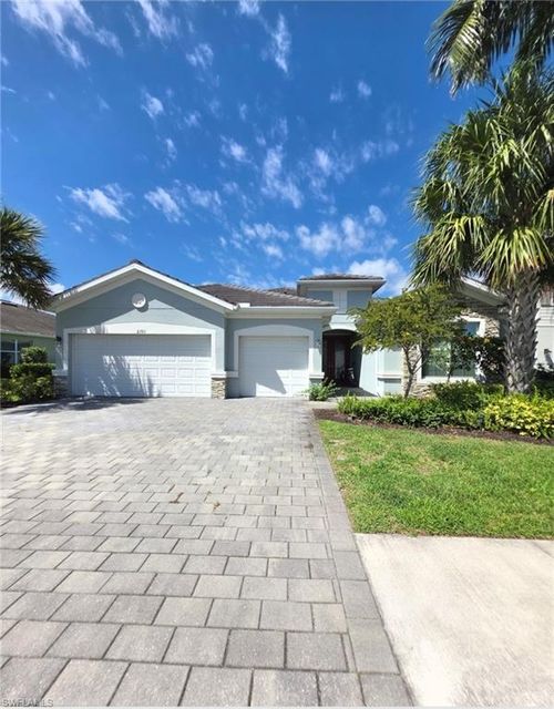 2393 Orchard St, Naples, FL, 34120-5339 | Card Image