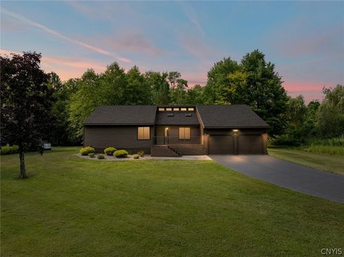 8105 Pinebrook Ln, Rome, NY, 13440-1720 | Card Image