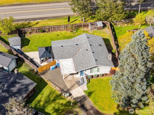 20 E Oak Pl, Shelton, WA, 98584-9743 | Card Image