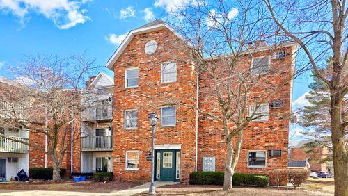 apt-2d-4302 W Shamrock Ln, McHenry, IL, 60050-3139 | Card Image