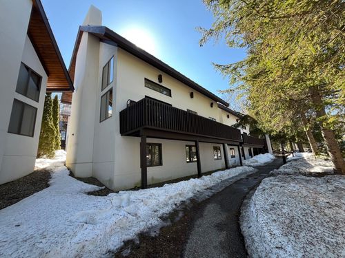 25-10 Middle Ridge Road, Winhall, VT, 05340 | Card Image