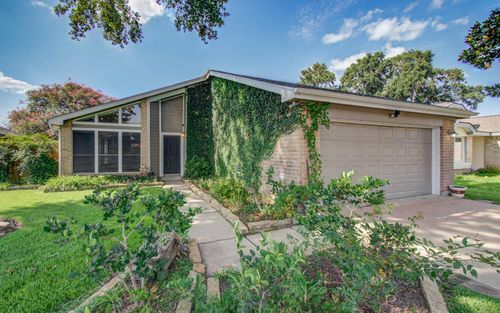 10546 Rippling Fields Dr, Houston, TX, 77064-4298 | Card Image