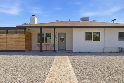 4351 E Calle De Carlos, Palm Springs, CA, 92264-1435 | Card Image