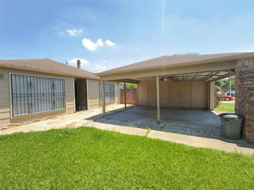 8719 Beau Monde Dr, Houston, TX, 77099-1107 | Card Image