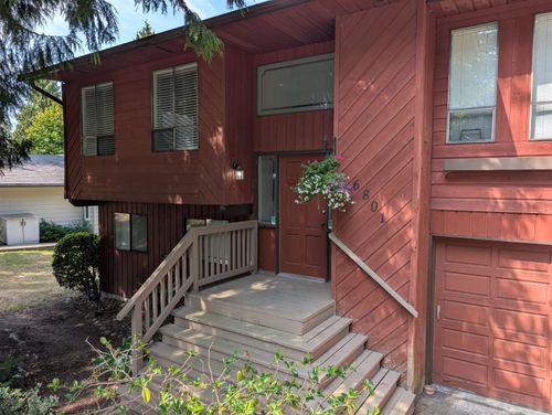 6801 Westview Dr, Delta, BC, V4E2L7 | Card Image