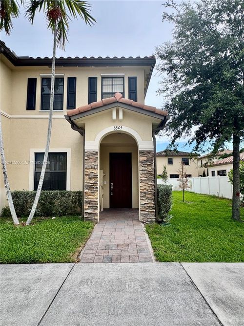 8805 W 35th Ave, Hialeah, FL, 33018-1891 | Card Image