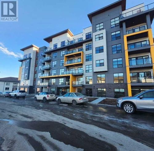 370 Dieppe Dr Sw, Calgary, AB, T3E7L9 | Card Image