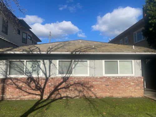 2729 P St, Sacramento, CA, 95816-6484 | Card Image