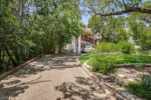 200 Ashworth Dr, Austin, TX, 78746-4604 | Card Image