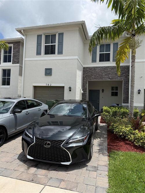 782 Se 18th St, Homestead, FL, 33034-5686 | Card Image