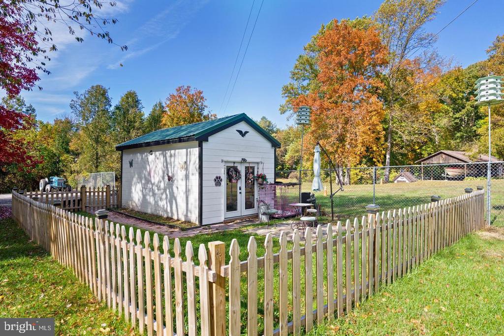 Residential in WOODBRIDGE 4