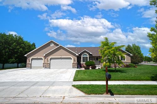 5635 Clearfield Ln, Ammon, ID, 83406-8378 | Card Image