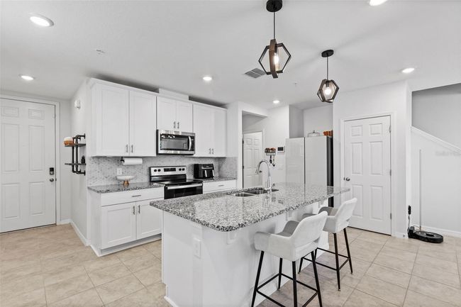 1425 Prairie Meadows Way, Townhouse with 3 bedrooms, 3 bathrooms and null parking in OCOEE FL | Image 6