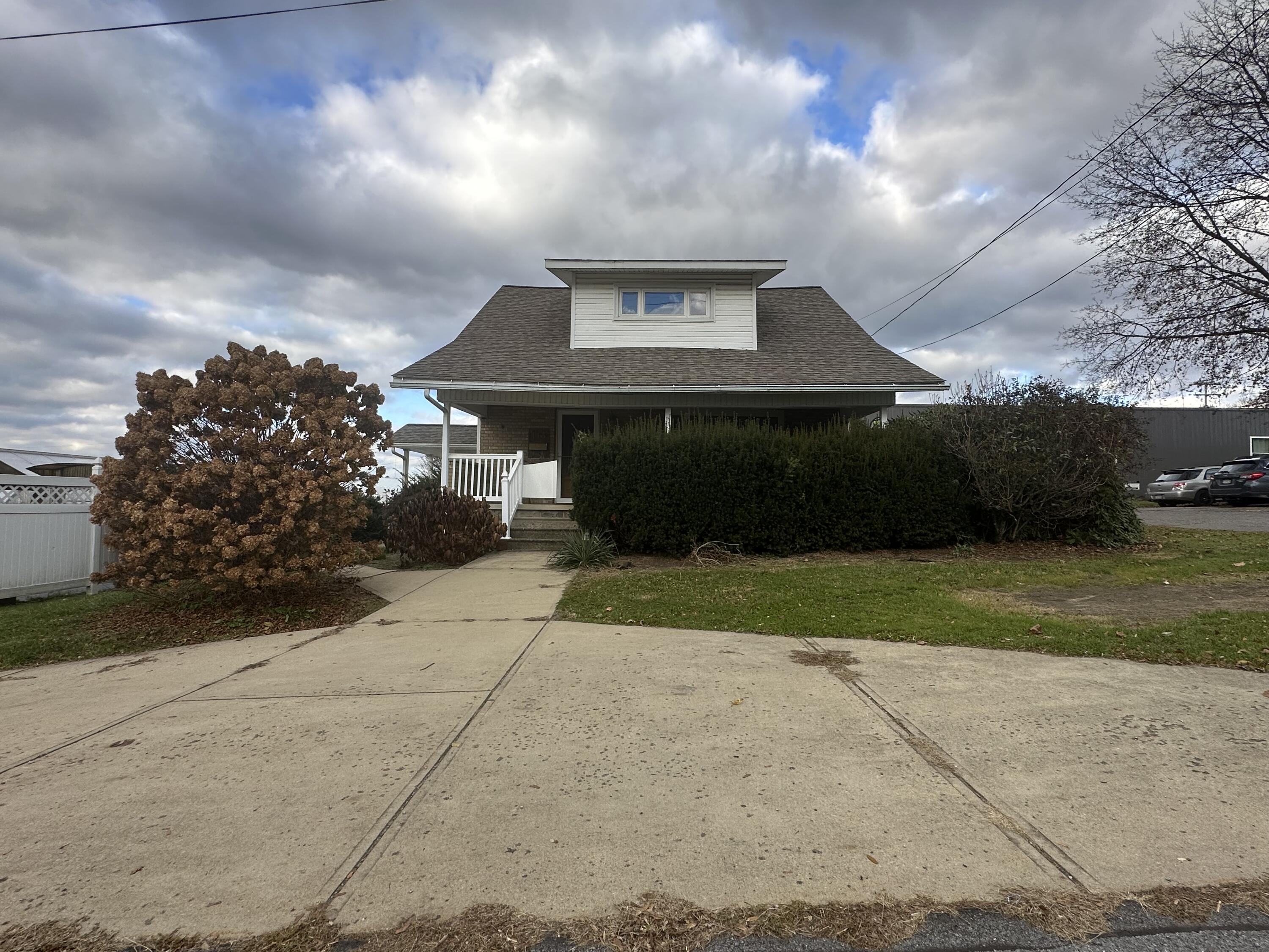 Cleveland St, Punxsutawney, PA 15767