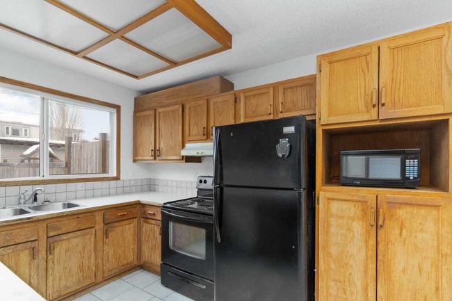 180 Wolverine Drive, Home with 3 bedrooms, 2 bathrooms and 4 parking in Fort Mcmurray AB | Image 12