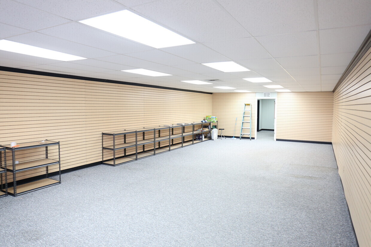 Commercial Sale in Plainfield 3