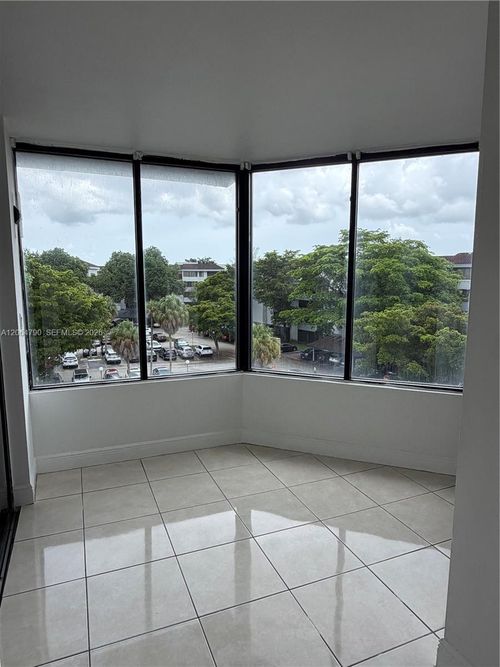 ph1-8305 Sw 152nd Ave, Miami, FL, 33193-4057 | Card Image