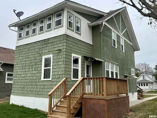 811 7 Th Ave S, House other with 3 bedrooms, 2 bathrooms and null parking in Clinton IA | Image 4