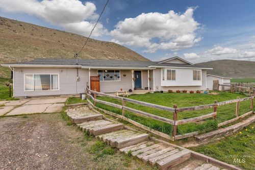 1492 Weiser River Rd, Weiser, ID, 83672-5314 | Card Image