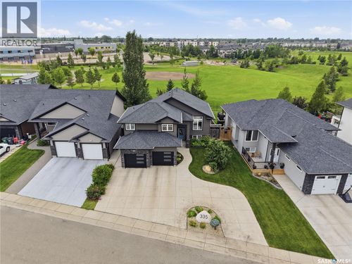 335 Dawson Cres, Saskatoon, SK, S7R0K1 | Card Image