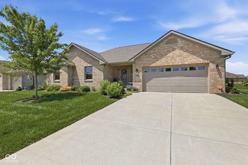 3642 Mansfield Dr, Brownsburg, IN, 46112-9110 | Card Image