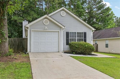1528 Wembley Dr, Douglasville, GA, 30134-6445 | Card Image