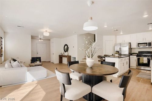 519 Lapford St, Las Vegas, NV, 89178-1215 | Card Image