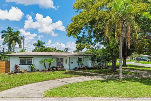 7300 10th St N, ST PETERSBURG, FL, 33702-5102 | Card Image