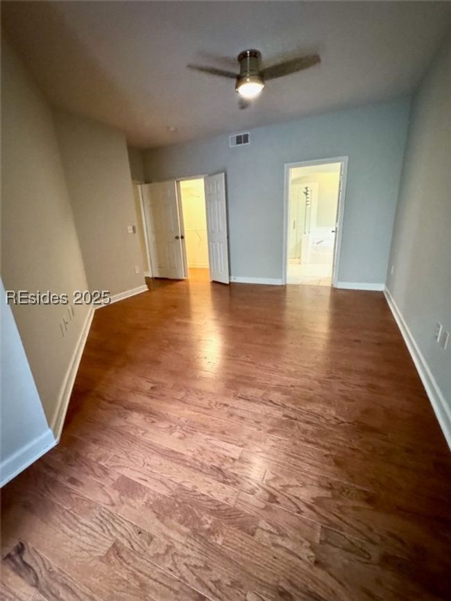 Master to Bath and Closet | Image 16