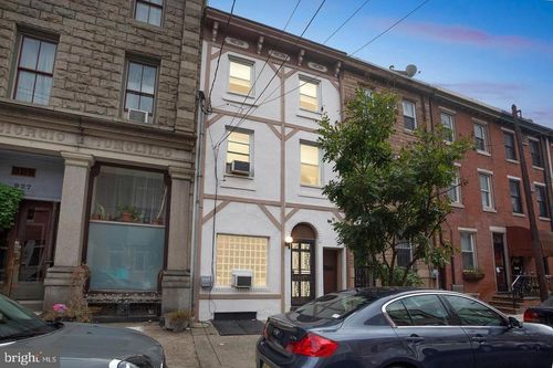 2-929 S 8th St, PHILADELPHIA, PA, 19147-3940 | Card Image