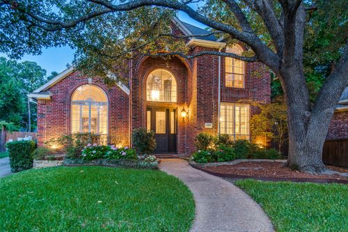 8524 Breakers Pt, Dallas, TX, 75243-7000 | Card Image