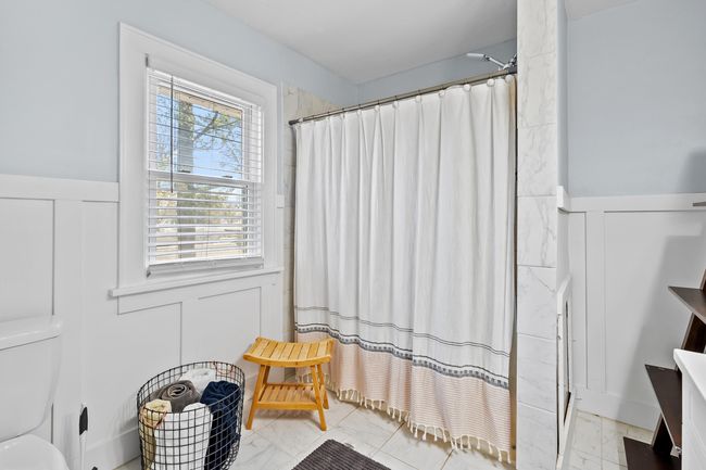 Vassar Dr 1304 Kalamazoo 49001-16 | Image 17