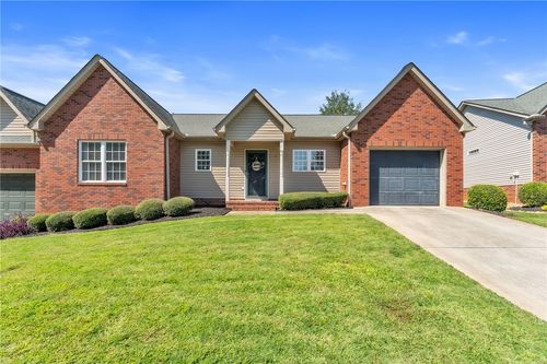 b-124 Pinnacle Ln, Easley, SC, 29642-3343 | Card Image