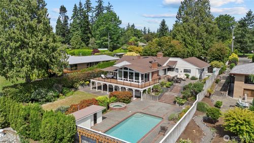 18035 8th Ave Nw, Shoreline, WA, 98177-3542 | Card Image