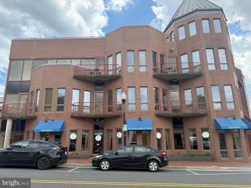 fl-3rd-790 Station St, HERNDON, VA, 20170-4663 | Card Image